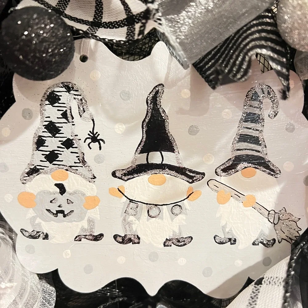 13 inch Halloween Ribbon Wreath Black White Gnome MW4